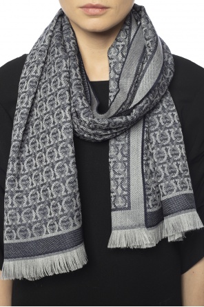 Gancini scarf, zdjęcie 2 Gancini scarf od Salvatore Ferragamo